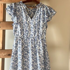 Blue and white print floral preppy/cottage core Easter spring dress sz S